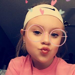 Meet your Posher, Lexi